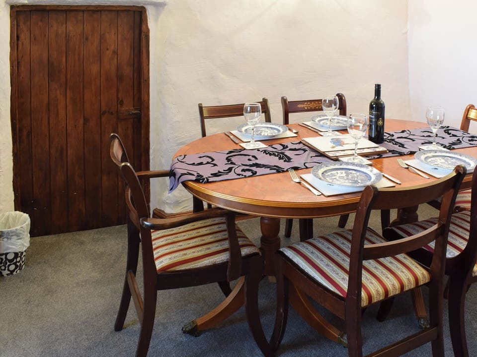 Elegant dining room | Oak Cottage - Round Hill Farm, Kirkstone near Ambleside