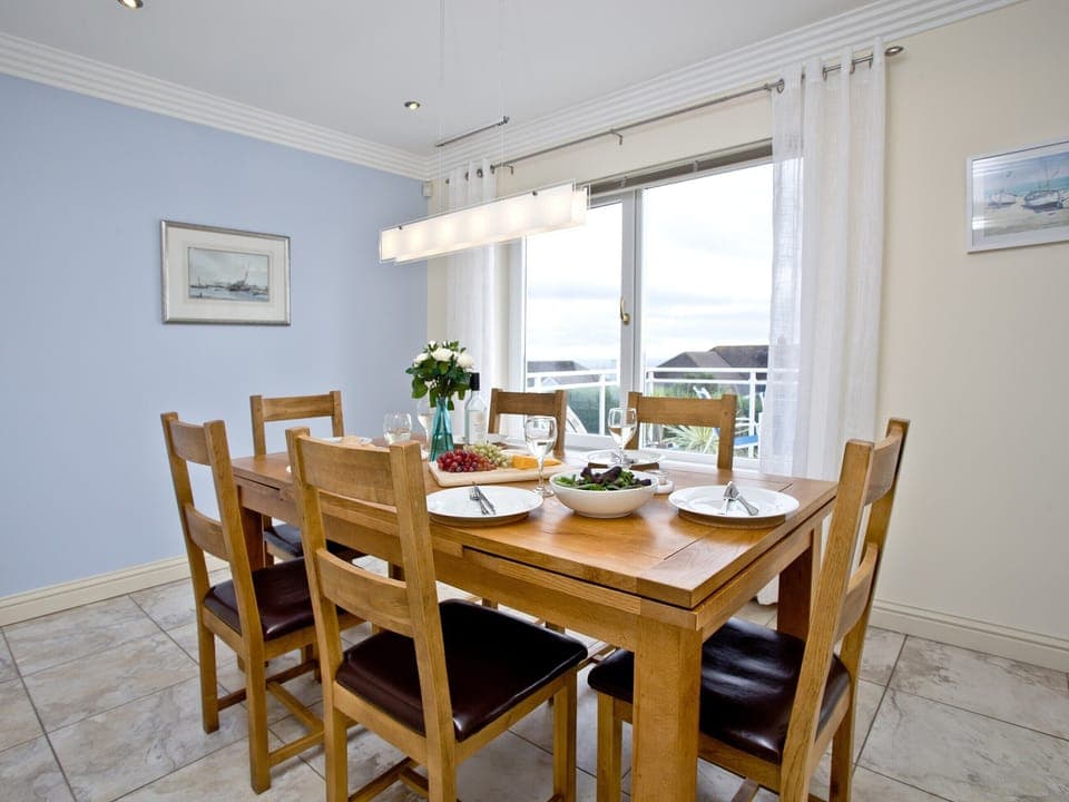 Dining Area | Thatcher&rsquo;s Rock Heights, Torquay