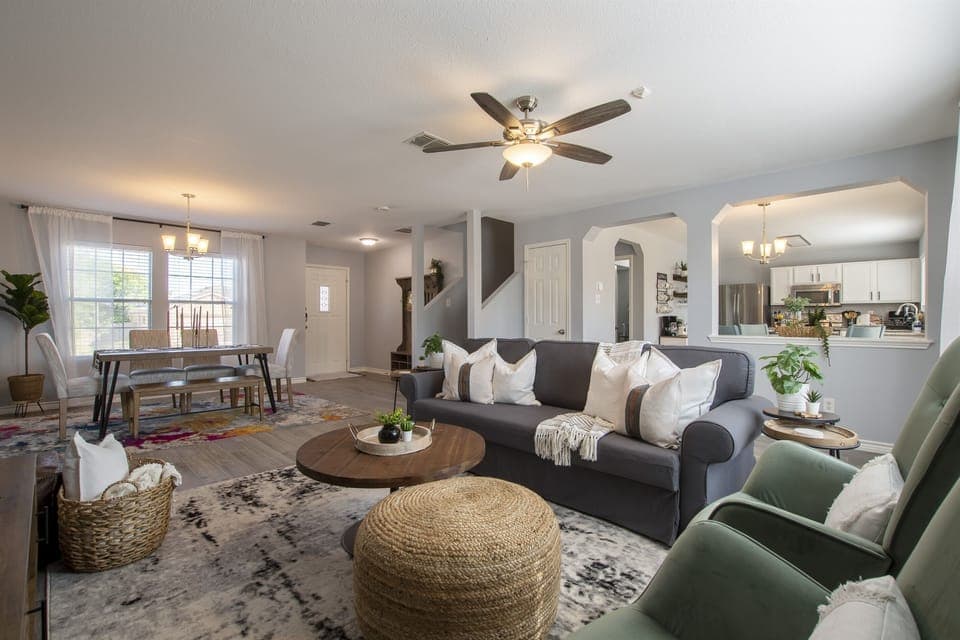 Living room with TV and sofa futon