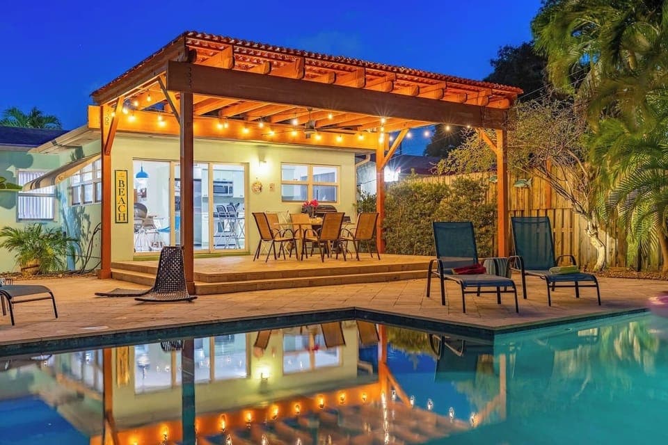 Indulge in the breathtaking beauty of a sunset as you unwind and take a refreshing dip in our pool, creating magical moments and cherished memories that will last a lifetime.