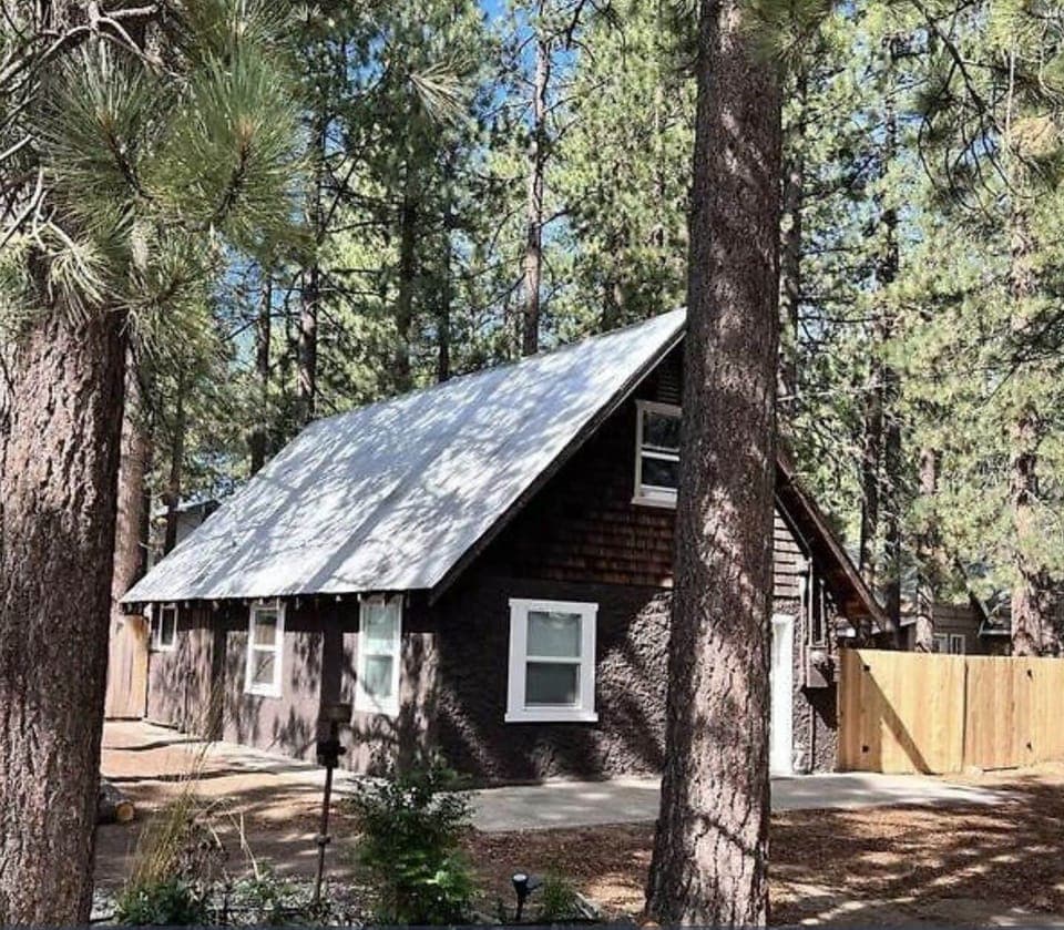 Postmasters Cottage is wonderful