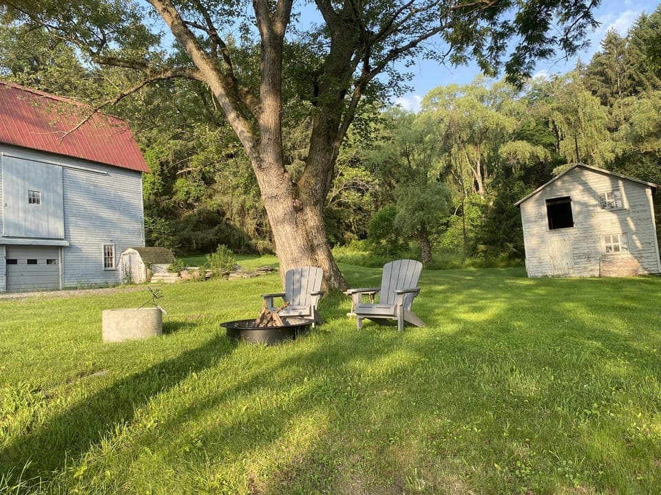 Sitting area firepit