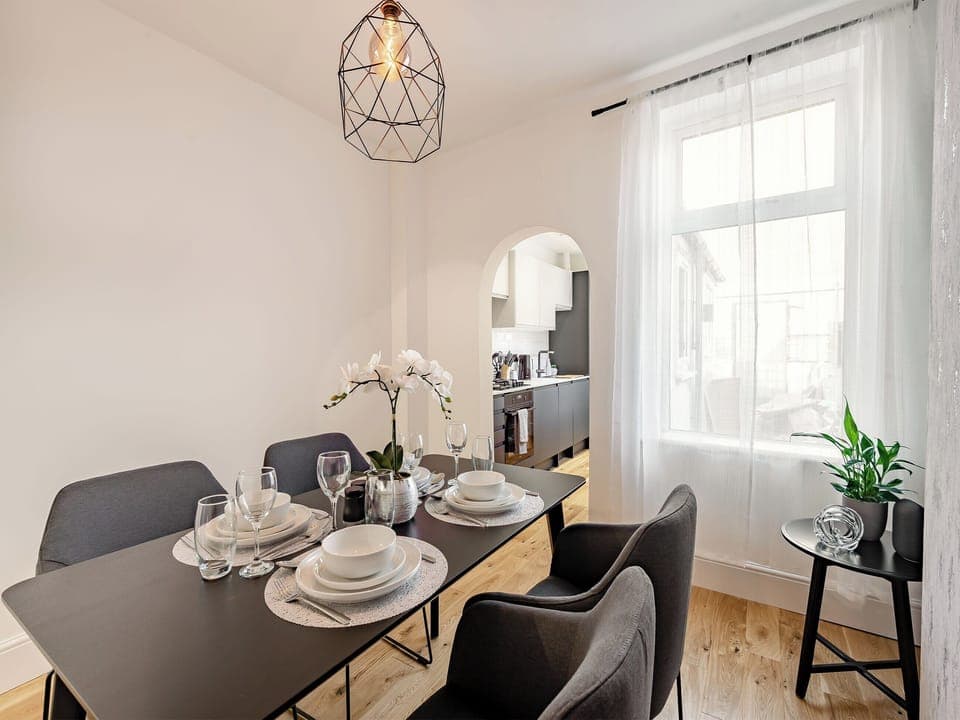 Dining room | Ida&rsquo;s Place - St Andrews Cottages, Lincoln