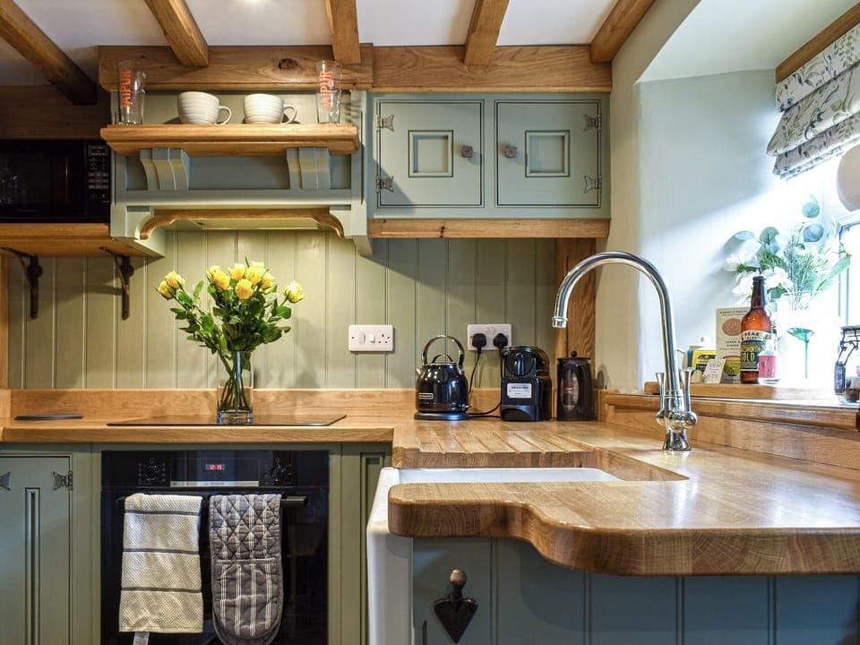 Kitchen | Johnsons Cottage - Johnsons Cottages, Taddington, near Buxton
