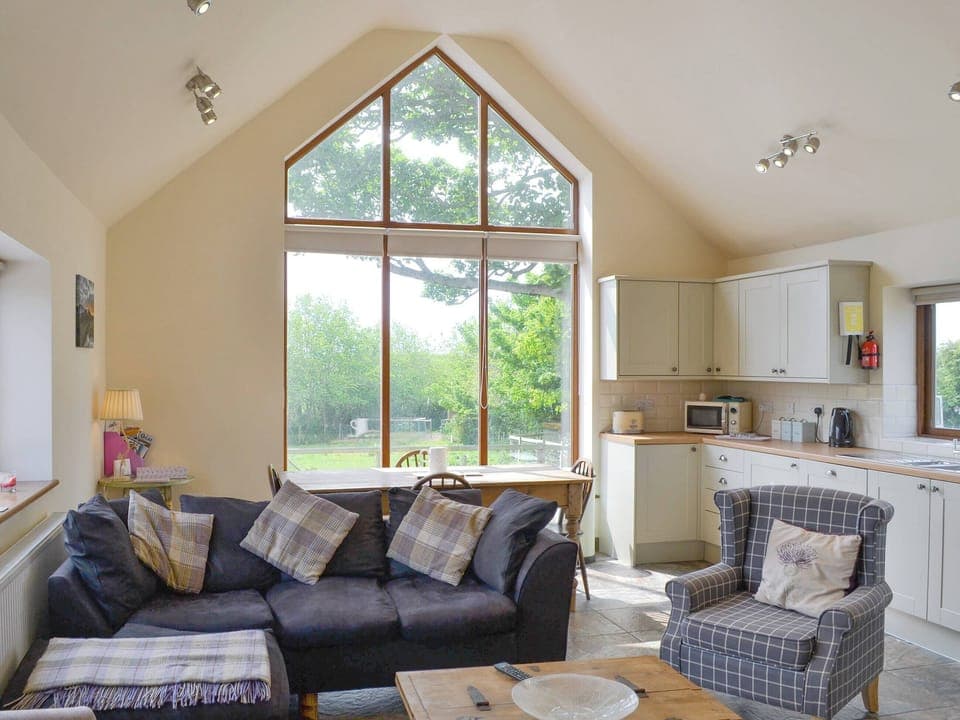 Light and airy open-plan living space | Alarch - Neuadd Wen Cottages, Llanfachraeth, near Holyhead