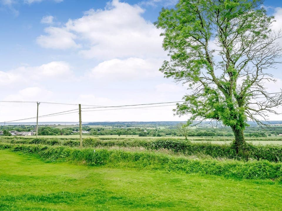 View | Willow Tree Cottage - Coastal View Cottages, Ludchurch, near Narberth