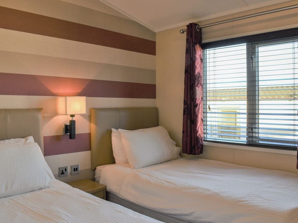 Twin bedroom | Victoria Lodge - Bron Y Wendon Holiday Park, Llanddulas, near Llandudno