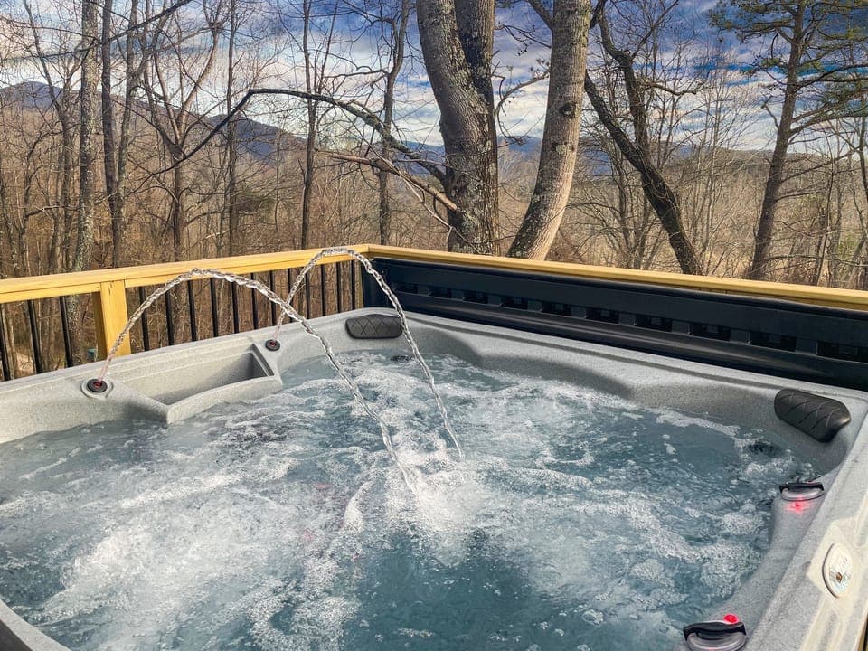 The NC mountains at your fingertips