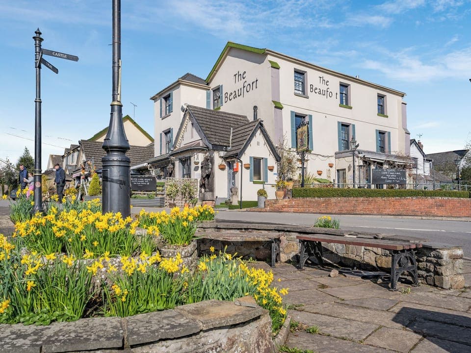 Surrounding area | Raglan RetreatThe Suite, Raglan, near Usk