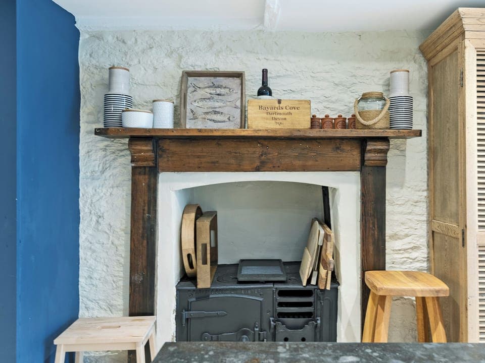 Impressive kitchen area | Seaview, Dartmouth