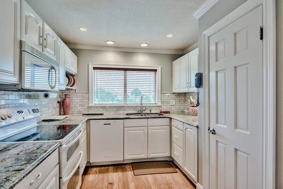 Full kitchen with all the amenities you'll need 