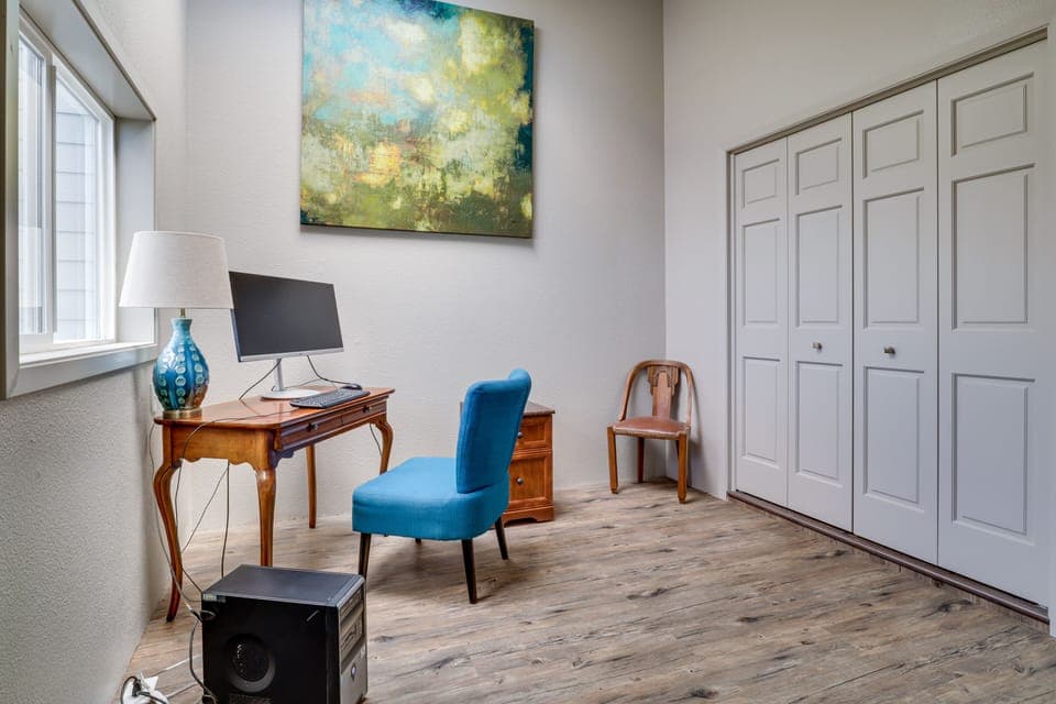 Office (Computer Not for Guest Use) | 3rd Floor