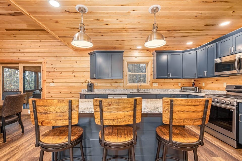 Full Kitchen