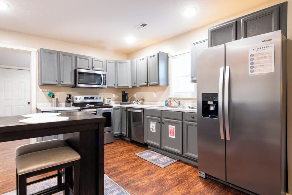Full Kitchen