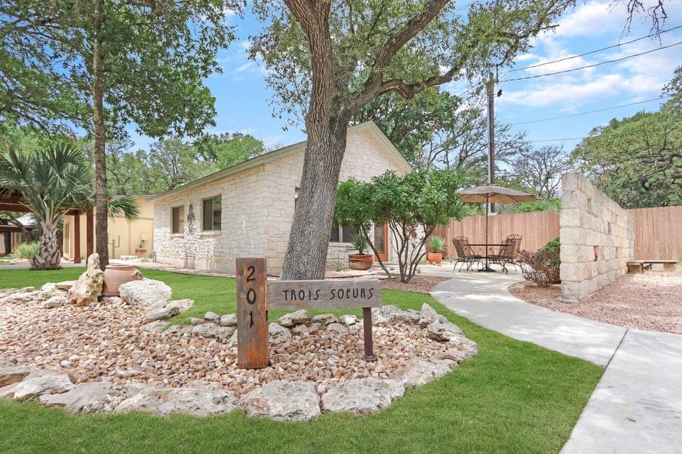 Welome to the the the Three Sisters (Trois Soeurs) Casitas! Casita #1 is the first on the right when entering the property.
