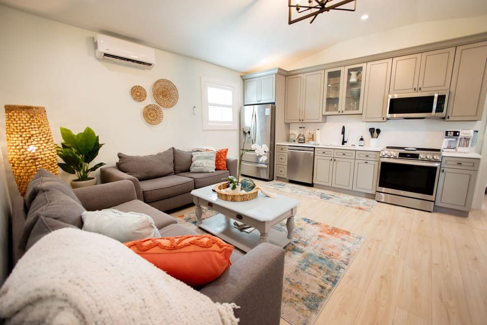 Living room/kitchen