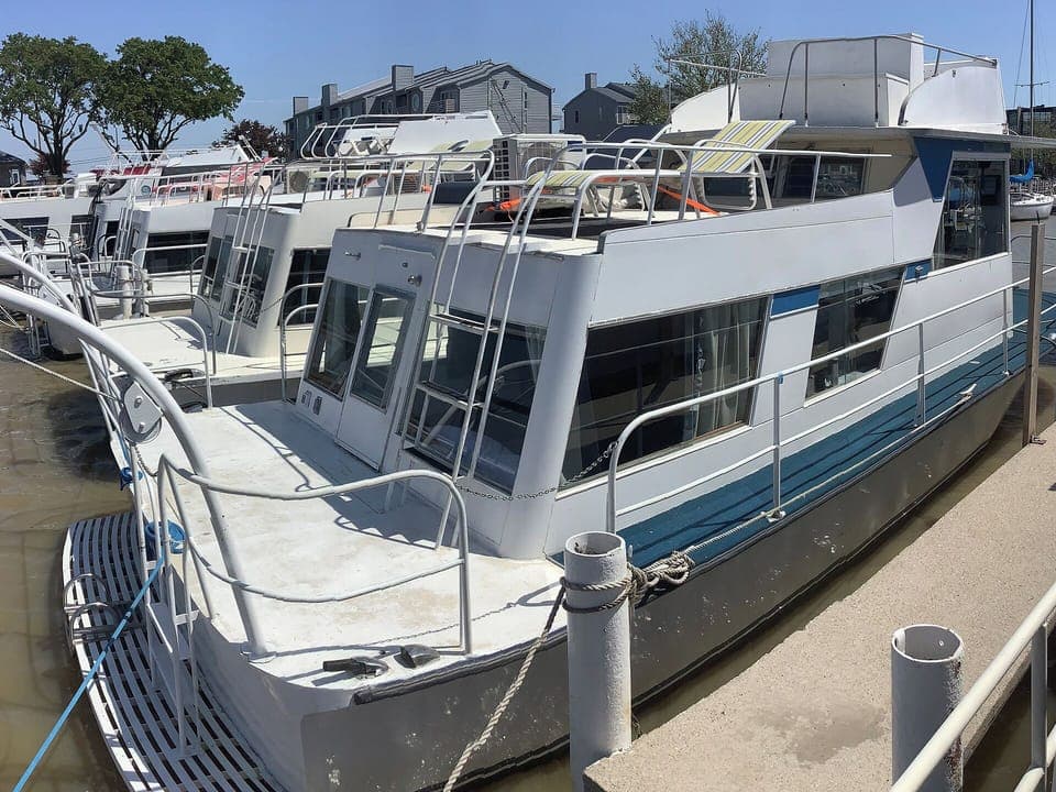 Marina