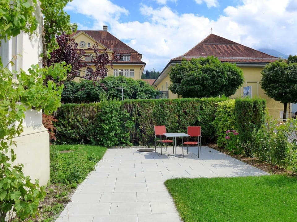 Plant, Cloud, Sky, Property, Building, Tree, Land Lot, House, Grass, Residential Area