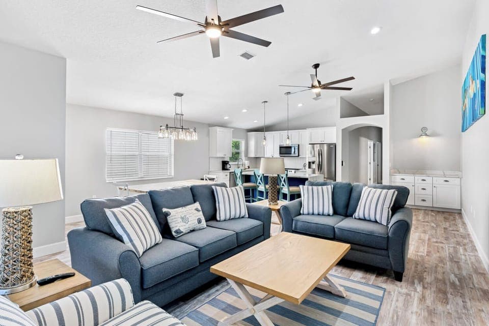 2nd Living Room