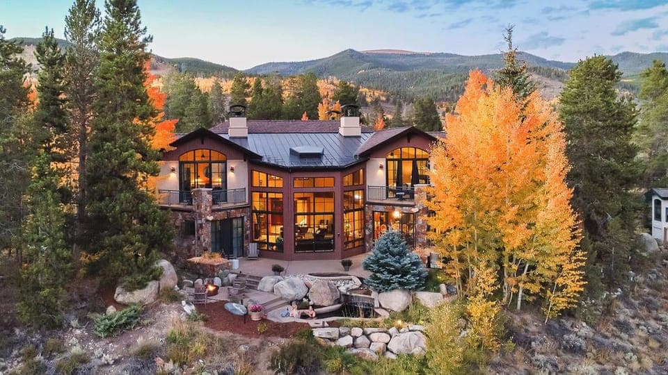 Grand Luxury Estate -
This 9,000 sq. ft. estate blends elegance, privacy, and mountain grandeur. Enjoy a refined 5-star retreat, professionally managed by Hosting from the Heart for the ultimate getaway.