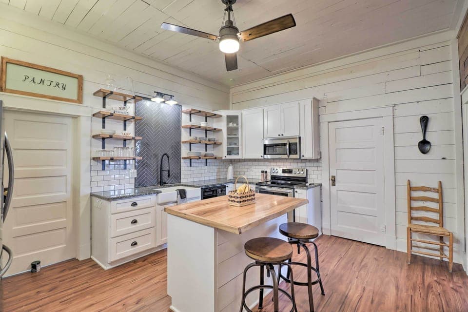 Kitchen | Cooking Basics | Coffee Maker | Garbage Disposal