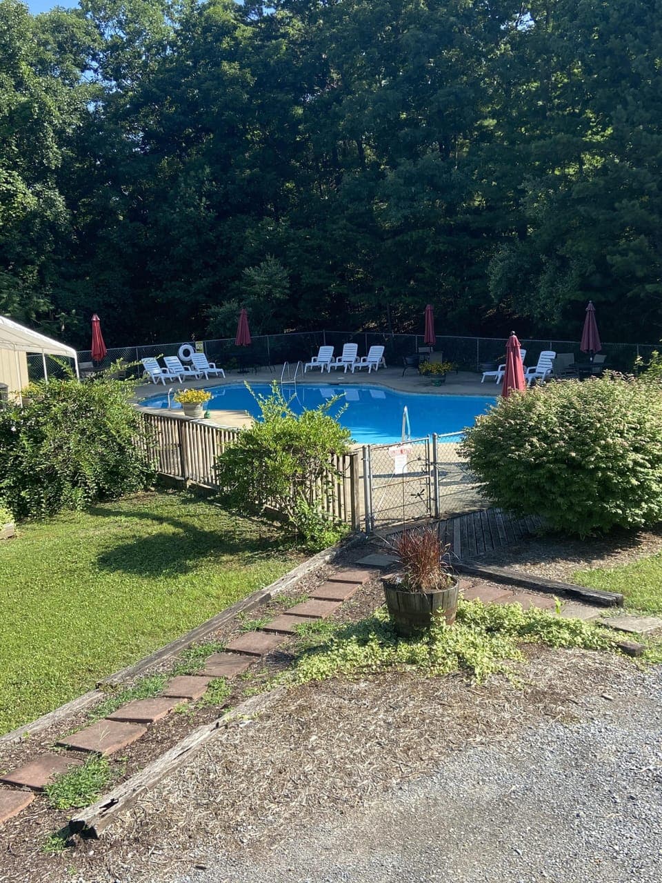 Bryce Mountain Escapes pool