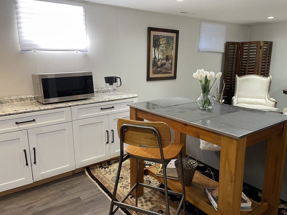 Work/dining area