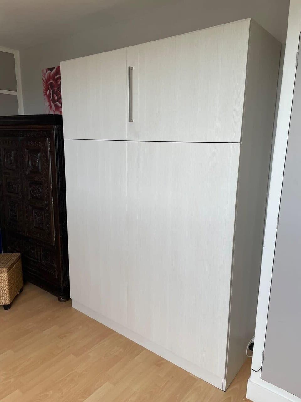 Lit armoire 

taille 140*200