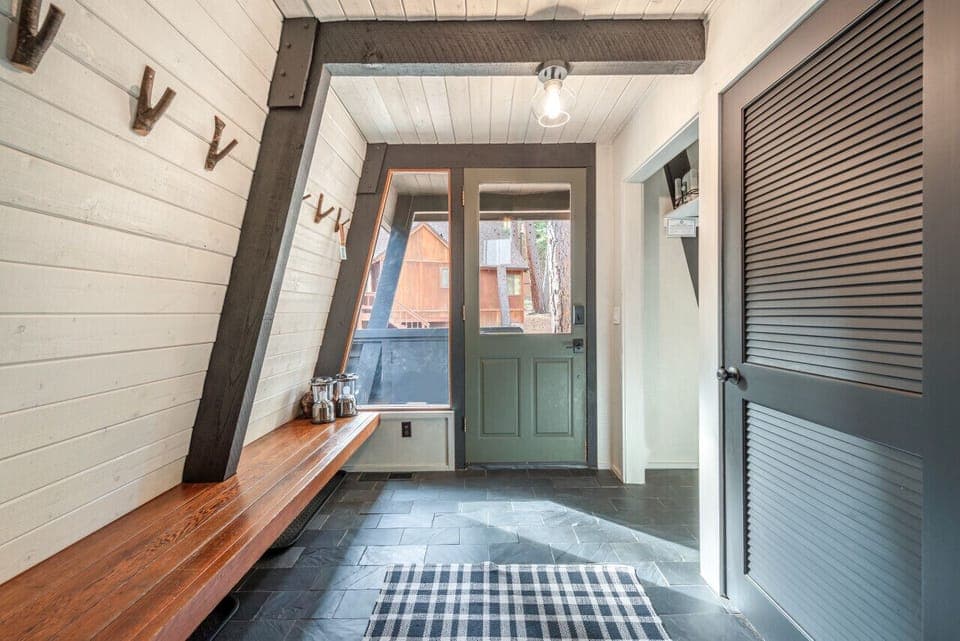 Entry mud room