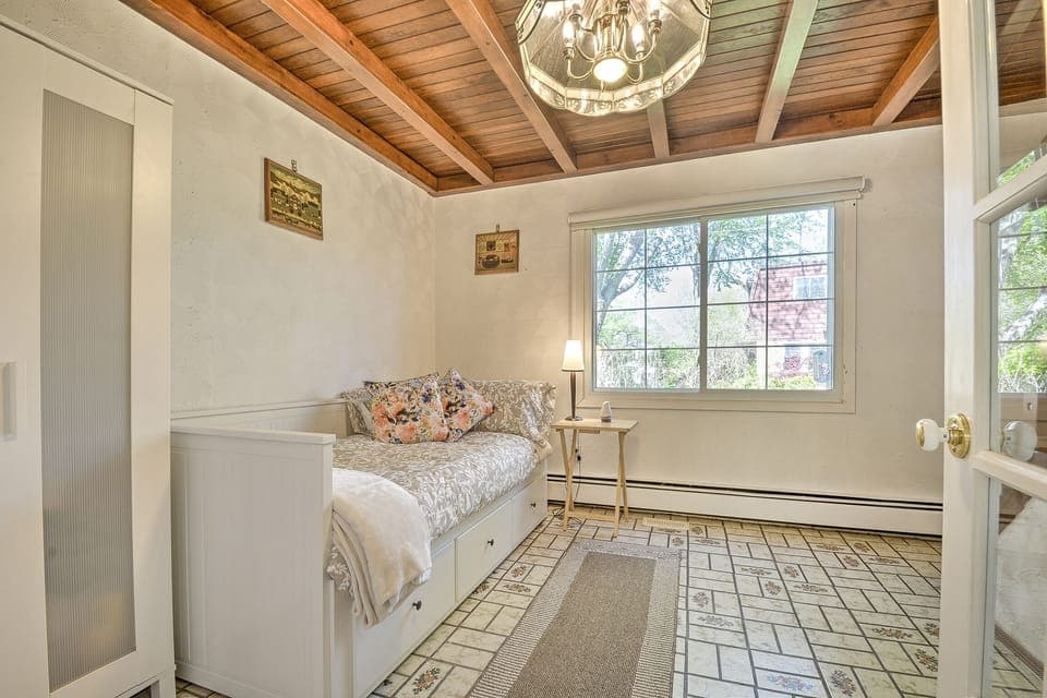 Bedroom 3 Main Floor