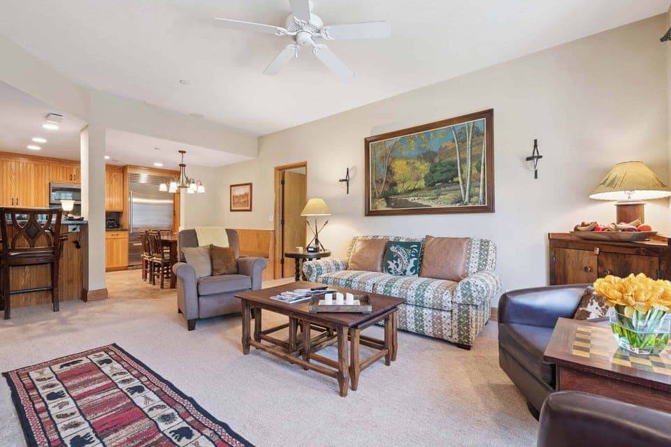 charter-d240-7085_54695920988_o