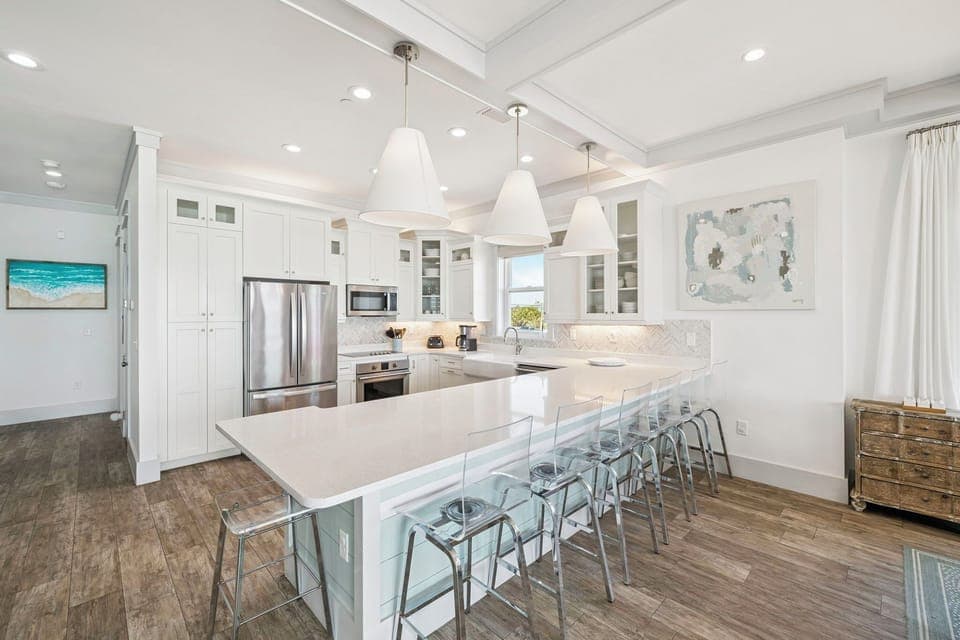 Fully Equipped Gourmet Chef's Kitchen