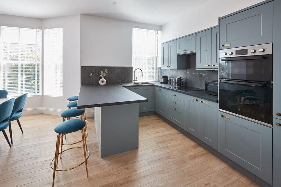 Parkside Villa, Harrogate - Host & Stay