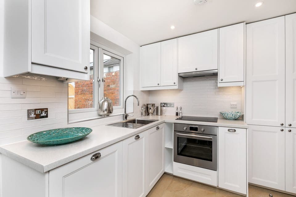 A new kitchen with dishwasher, washer dryer etc 