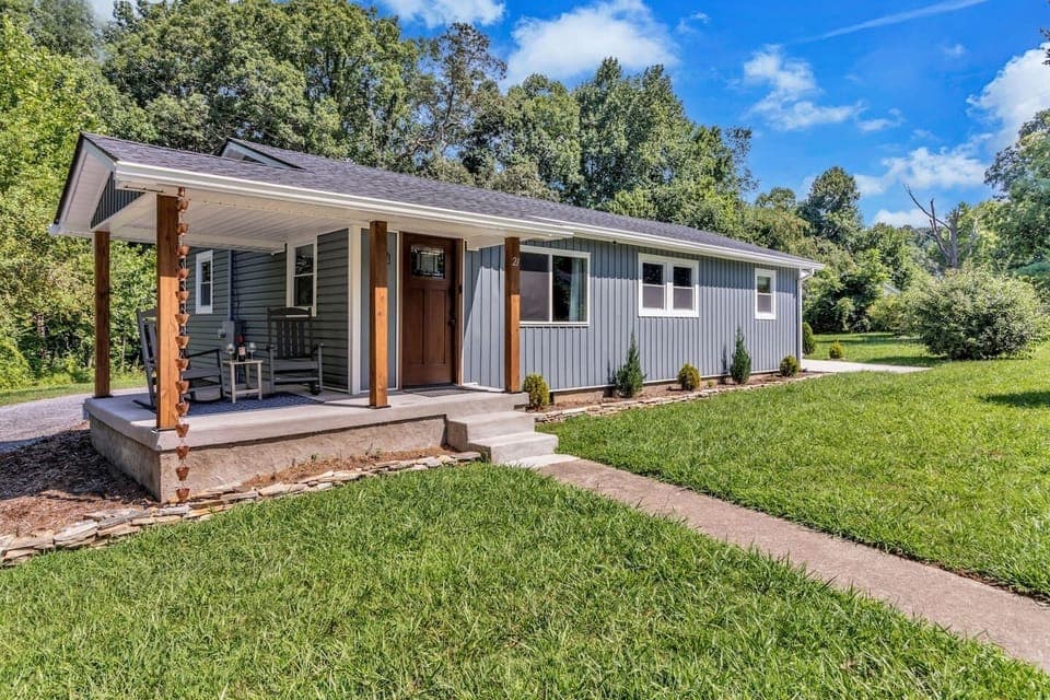 Welcome to Bear Walk Cottage!