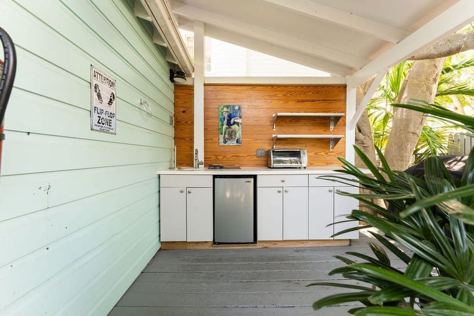 Unit 3 - Detached Master Outdoor Space