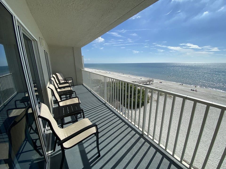 Spacious balcony offers plenty of seating for the whole group. 