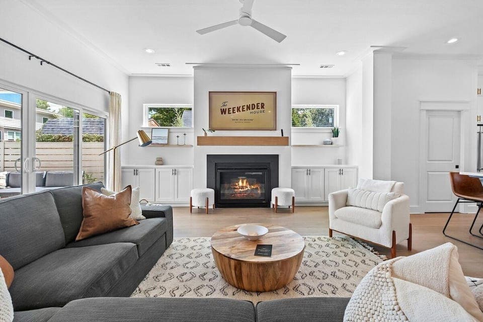 Welcome to The Weekender House - our five-bedroom oasis in Downtown Bentonville!