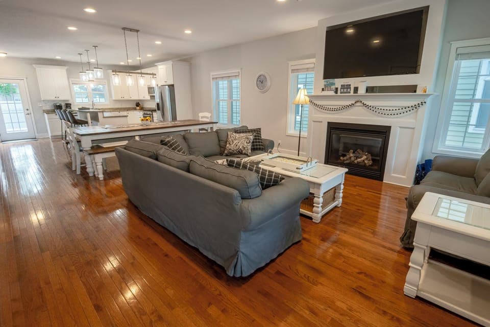 Main House | Main Level | Living Room