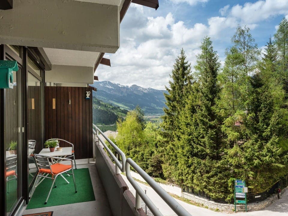 Cloud, Sky, Property, Plant, Building, Tree, Mountain, Larch, Leisure, Grass