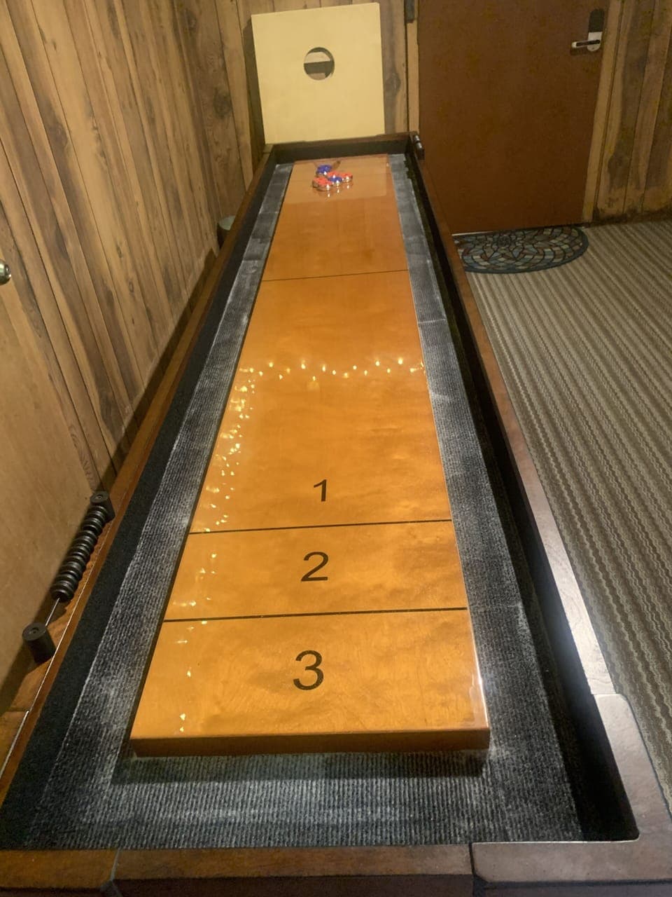 Shuffleboard table