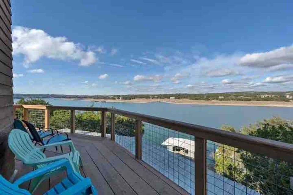 View From The Lake – Expansive Decks & Lake Travis