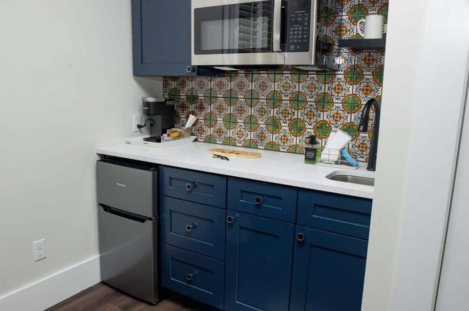 Kitchen Unit 4