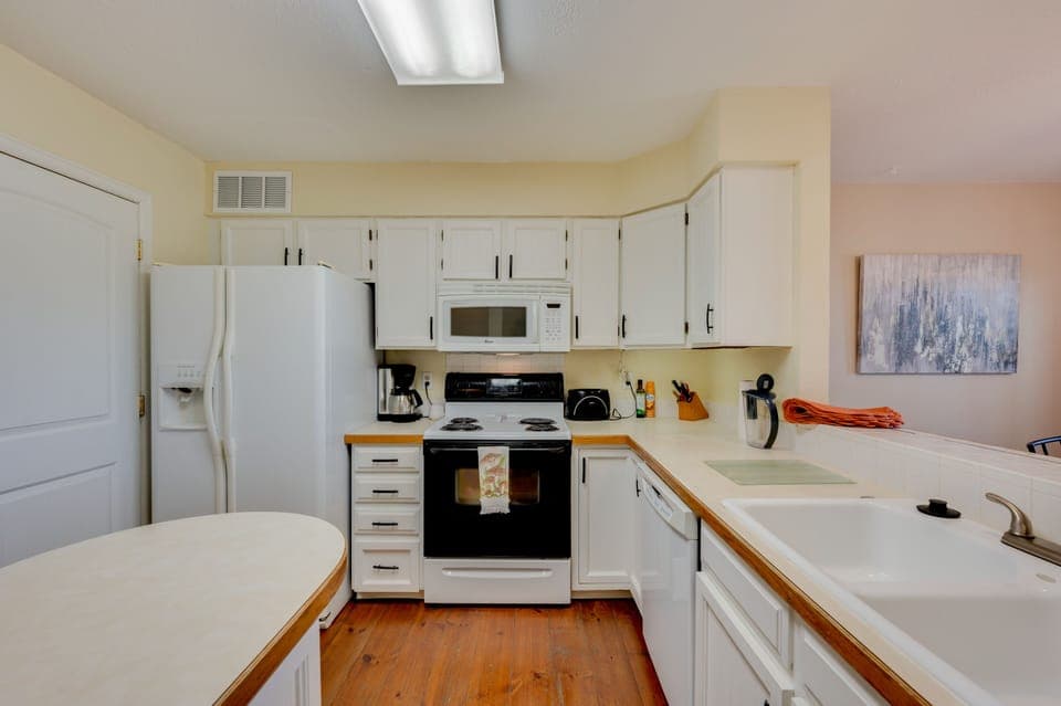 Kitchen | Cooking Basics & Spices | Drip Coffee Maker