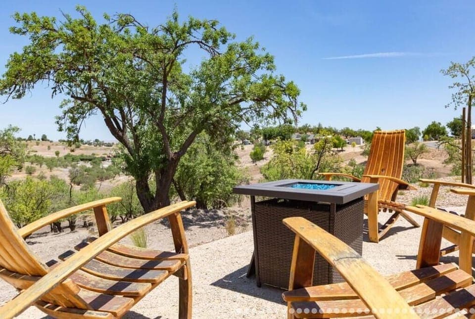 Welcome to Casa Caballo and Paso Robles Wine Country! 