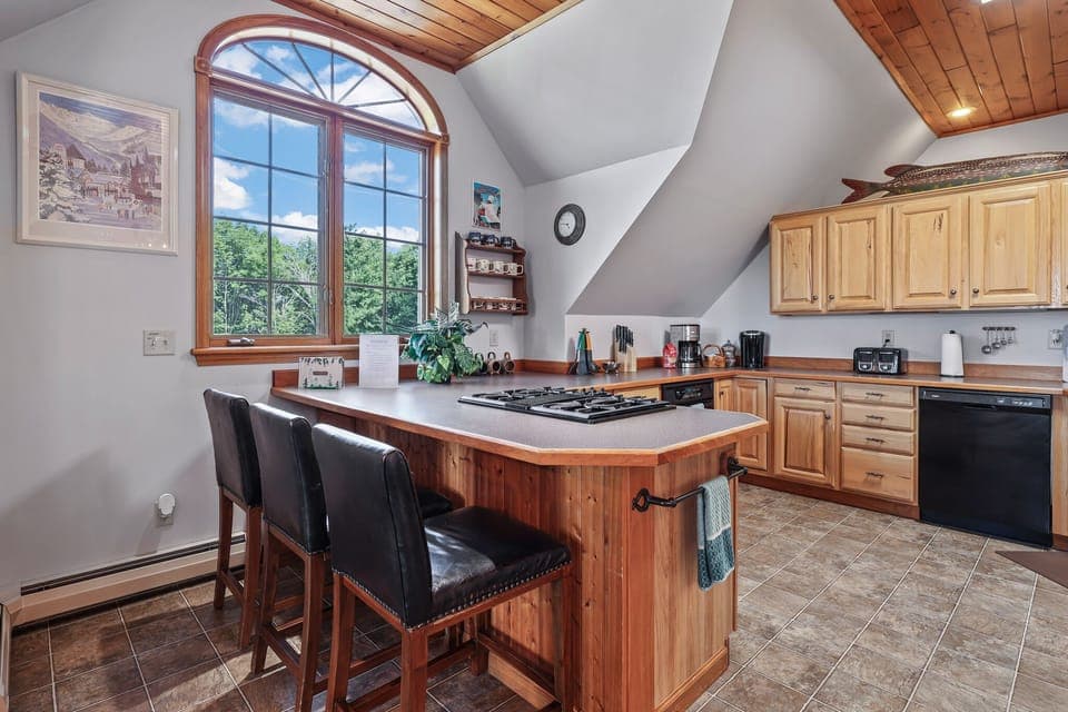Fully stocked kitchen