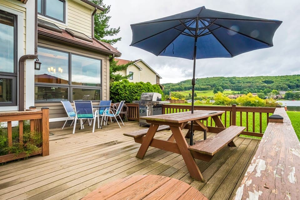 Deck