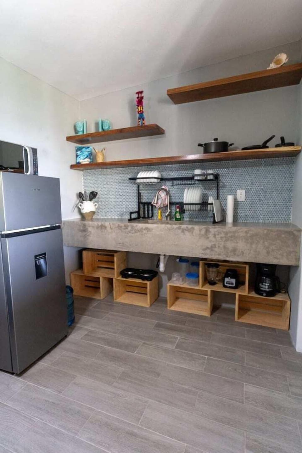 Nicely equipped private kitchen.