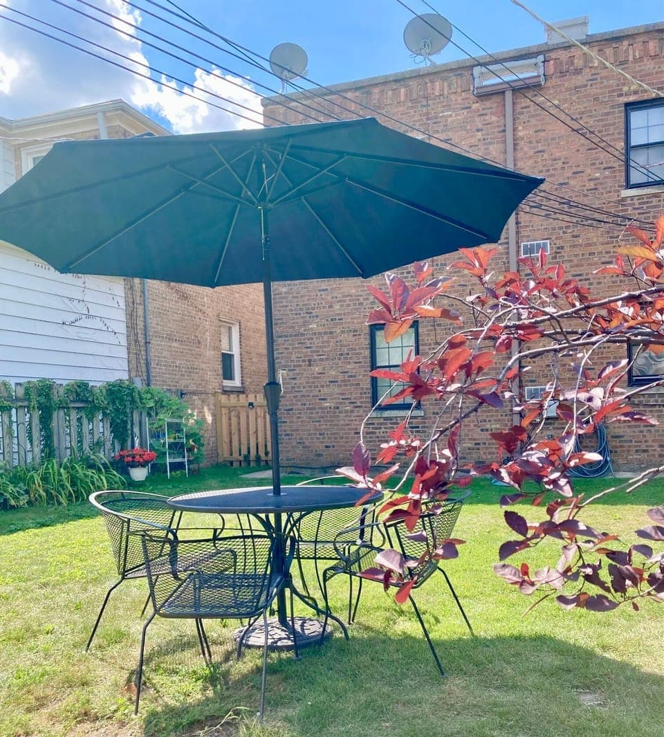 Fully fenced in yard and garden 
