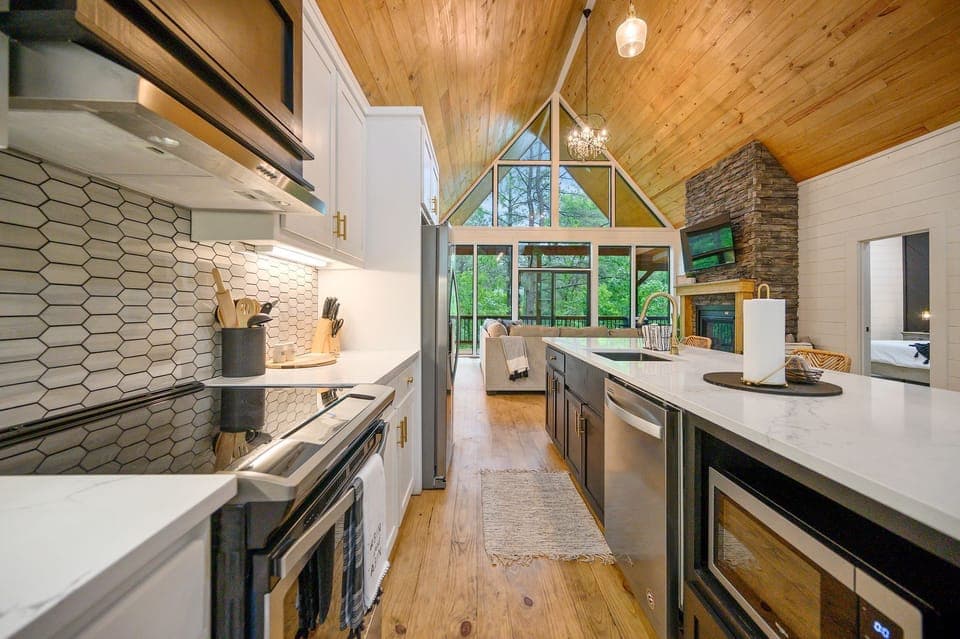 Prepare the best meal for the ones you love, with the fully stocked kitchen.